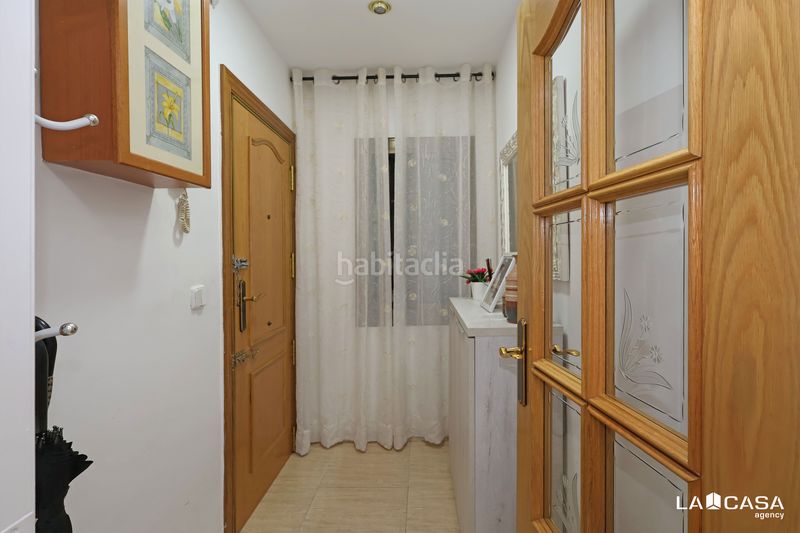 Foto b27cb02d-a66a-4143-a450-36928324e5ea. Pis a Can Vidalet Esplugues de Llobregat