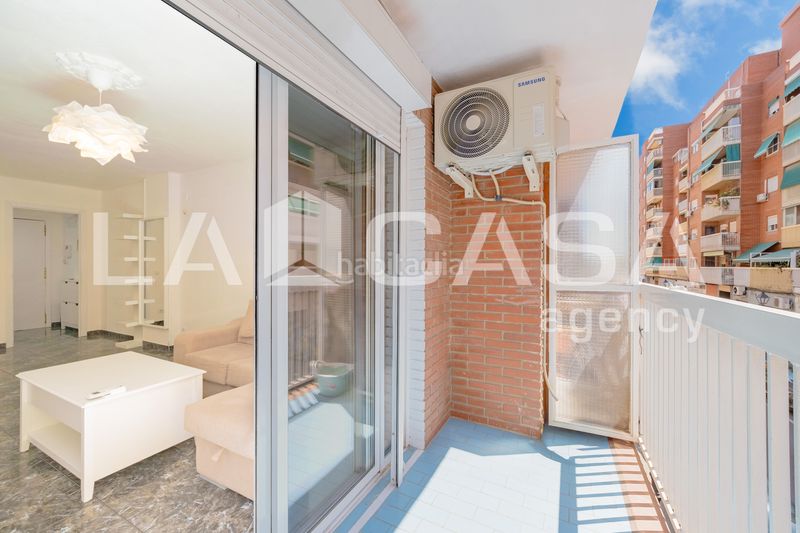 Foto d6ecda13-b974-4929-9ac0-6e54433f8558. Pis amb aparcament a El Grau Valencia