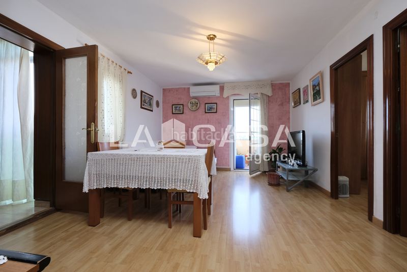Foto c44b4ea1-b593-4994-9185-ff1b3c07b789. Pis a La Guineueta Barcelona
