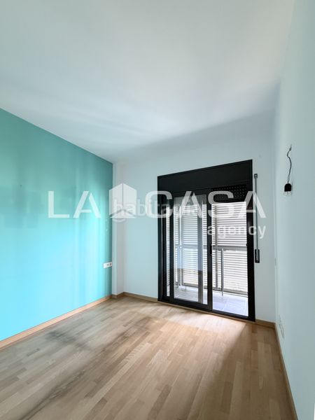 Foto b64955aa-10c1-4212-abc1-f93df85986e6. Pis amb calefacció aparcament a Premià de Dalt