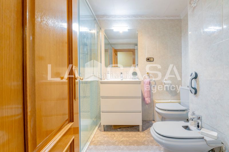 Foto 93b5a6fd-520f-45a5-a2b2-9a5e59a04455. Pis a L´Illa Perduda Valencia