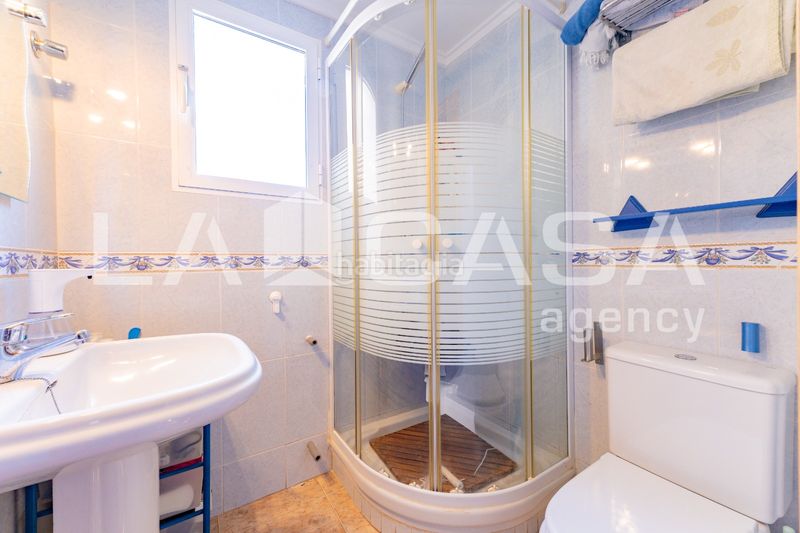 Foto 42775094-a055-469a-8332-9e78ea69a6c9. Casa aparellada amb piscina a Corinto-Almardà Sagunt