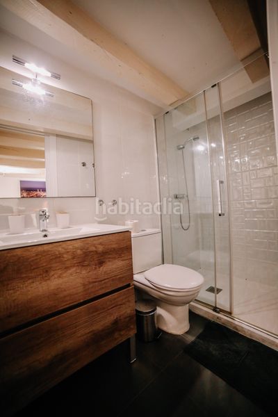 Foto 022f9513-2279-4524-8d04-18761bdb6100. Planta baixa a El Camp de l´Arpa del Clot Barcelona