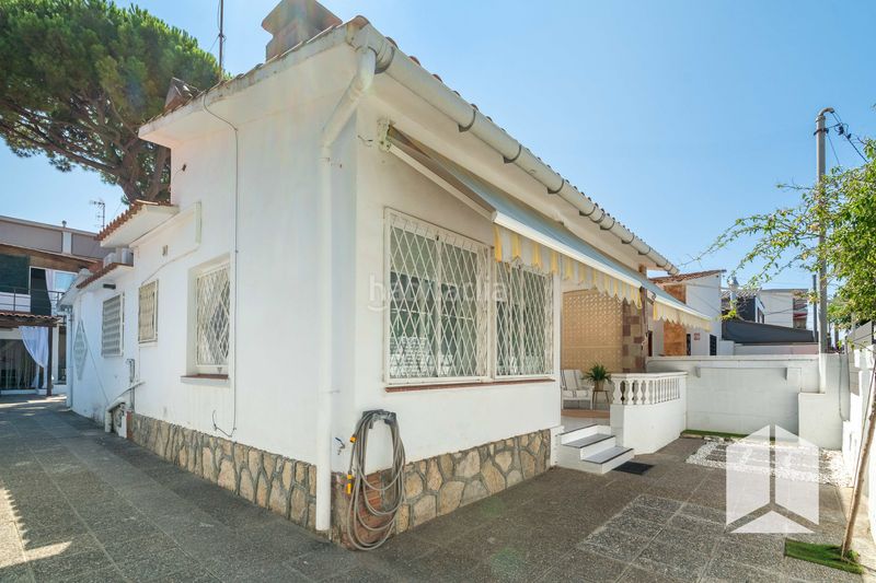 Foto 0c03afa8-6123-4977-a427-b4140a7b4cc2. Casa amb aparcament a Lluminetes Castelldefels