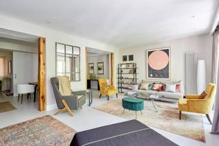 Location Appartement  Passeig de joan de borbó. Hermoso apartamento de 3 habitaciones y 3 banos en zona tranquil