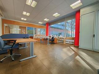 Lloguer Local Comercial a Centre. Local en alquiler en sant just desvern