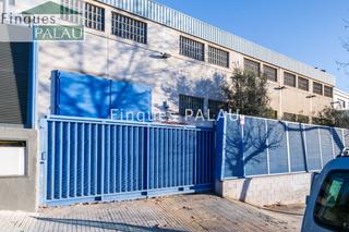Nau industrial a Mas Llu - Els Miralls. Nave industrial en venta en sant just desvern