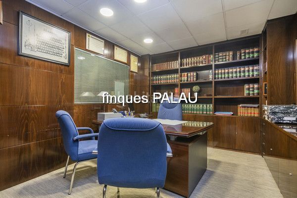 Foto 2ba4c279-e523-4a2b-8f76-58d6ffb40454. Local comercial a Sant Ramon - Maternitat Barcelona