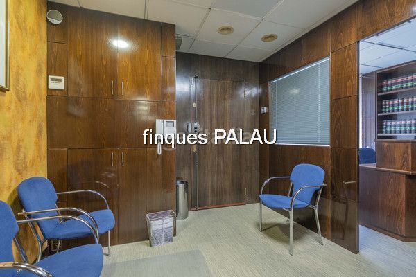 Foto 5635b57c-d693-4540-90c5-ff593bafed3d. Local comercial a Sant Ramon - Maternitat Barcelona