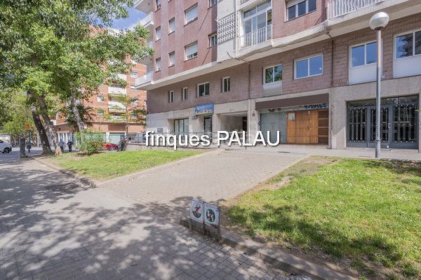 Foto c000a9ed-5ea9-4a99-a06e-aedc310effa6. Local comercial a Sant Ramon - Maternitat Barcelona