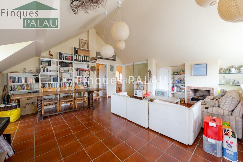 Foto 53977643-9f70-458d-a546-958f5f6adaee. Casa amb calefacció aparcament a La Plana-Bellsoleig Sant Just Desvern