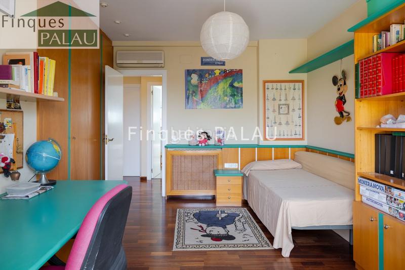 Foto afef255b-b9cc-4505-8776-2d1aa971d585. Casa amb calefacció aparcament a La Plana-Bellsoleig Sant Just Desvern