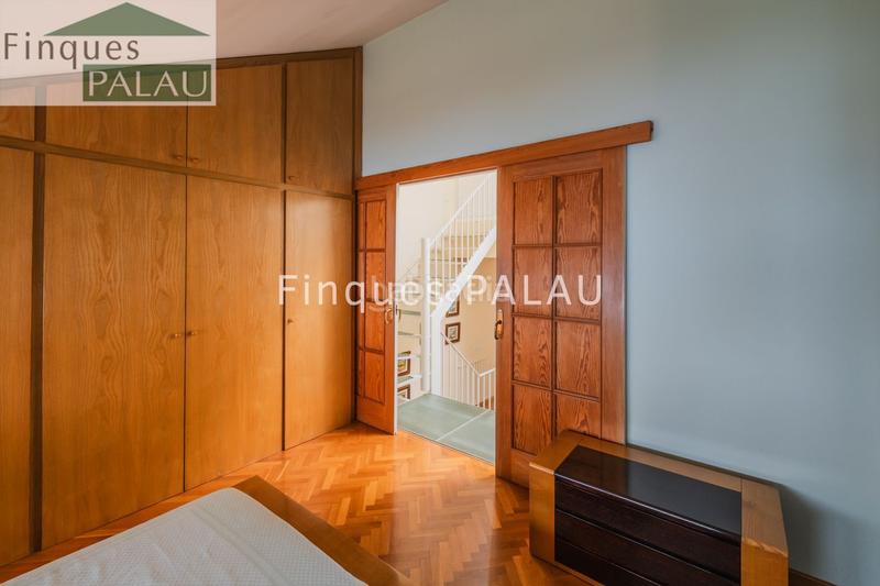 Foto 3e494c45-41fa-41f8-9960-d9e4cd365add. Casa  unifamiliar en venta en el centro en Centre Sant Just Desvern