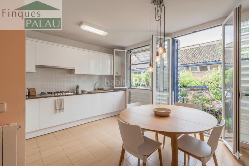 Foto 44d217ef-c28b-4dd1-90cd-497003c58070. Casa  unifamiliar en venta en el centro en Centre Sant Just Desvern