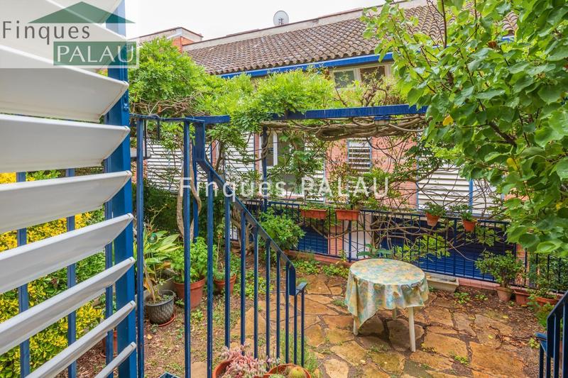 Foto 58351215-afd5-4ee1-96ae-4348e0cb0f57. Casa  unifamiliar en venta en el centro en Centre Sant Just Desvern