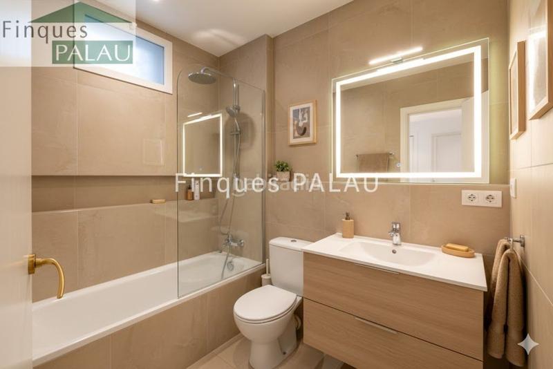 Foto 87b9ccb9-39da-40ca-8108-9ce63ced3c24. Casa  unifamiliar en venta en el centro en Centre Sant Just Desvern