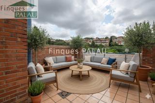 Casa en Centre. Casa unifamiliar en venta en el centro de sant just desvern