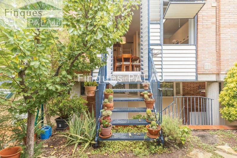 Foto ecefdee1-b6b1-4915-9ac5-2beb11f88dae. Casa  unifamiliar en venta en el centro en Centre Sant Just Desvern