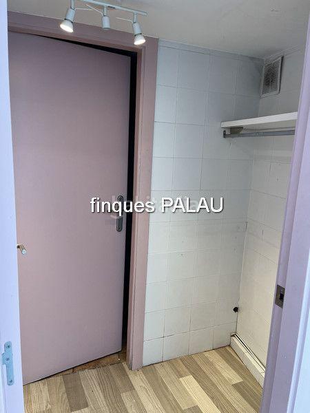 Foto ec9b1b5d-378f-4090-967b-4ca2b5883460. Alquiler local comercial en Centre Sant Just Desvern
