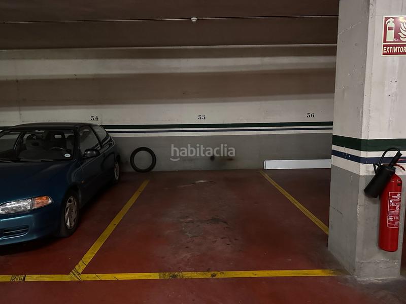 Foto de3ecbd7-60f3-4ad8-973e-19c198bda70b. Autoparkplatz in Centre Esplugues de Llobregat