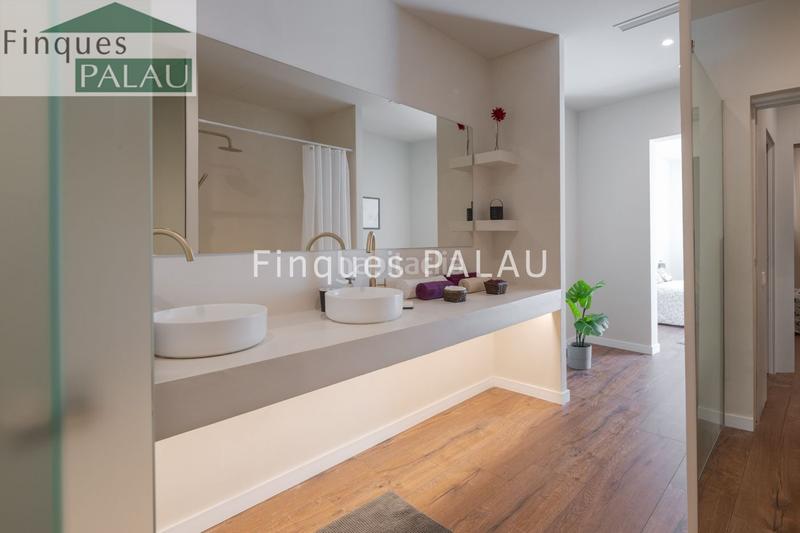 Foto e7cf206a-5db9-4eee-9057-ddba91e47e3d. Piso exclusiva vivienda con terraza en el centro en Sant Just Desvern