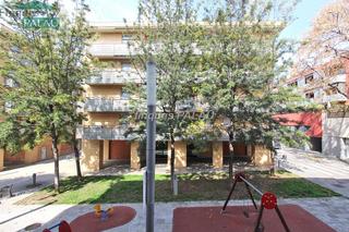 Lloguer Pis a Centre. Amplio y precioso piso esquinero ubicado en la zona dels verns