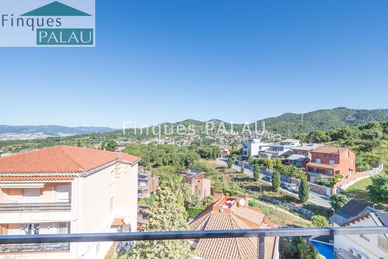 Foto a3dc0376-ba55-4702-8fc9-452d8afef035. Pis amb calefacció a La Miranda-Can Candeler Sant Just Desvern