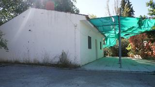 Xalet a Calle cuesta de los almendros 25. Casa a la venta en quentar