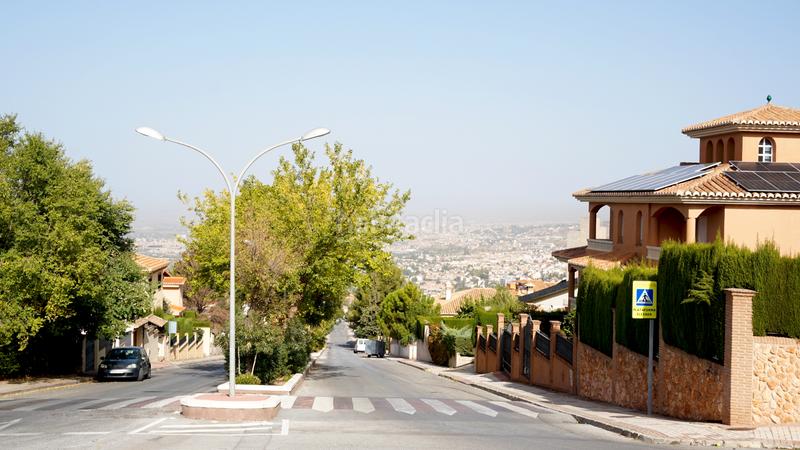 Foto b759b314-452c-4bf6-a694-e44487b3b362. Terreno residencial terreno en venta en calle trevenque en Monachil