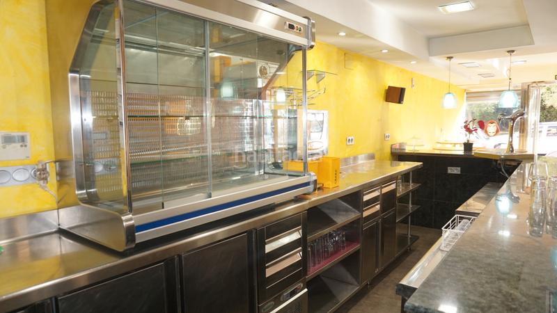 Foto da146e58-1d5a-4e30-8258-55c55c0e6dff. Local comercial a Castaño - Mirasierra Granada