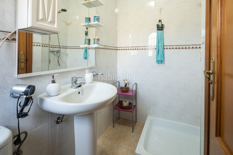 Foto eb46872a-0b35-48b5-afc2-1c6fa743de2a. Casa a Cájar