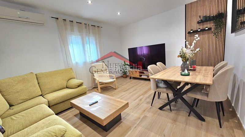 Foto 853ef3e9-4011-45f2-9220-74f7a4fad198. Piso  reformado en Conil Conil de la Frontera