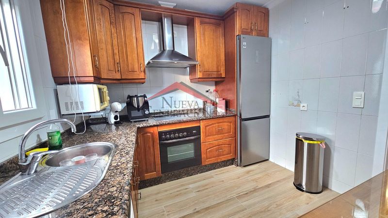 Foto d4df6b3a-ed62-4ba0-a720-963cf9b4101c. Piso  reformado en Conil Conil de la Frontera