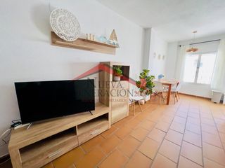 Piccolo appartamento in Conil. Excelente ubicación y amueblado.