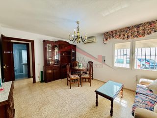 Pis en Vejer. Piso en planta baja