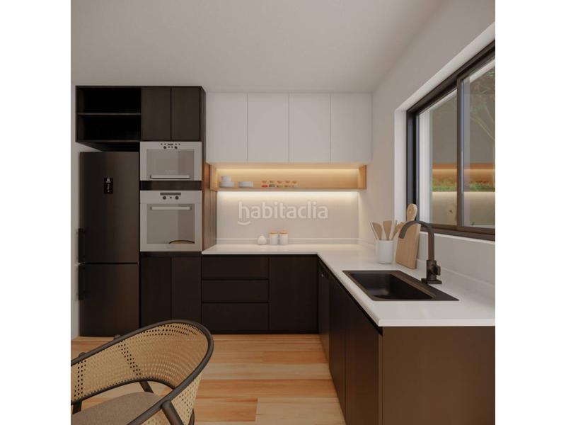 Foto 067e55bb-8266-4378-ba6b-651f97a16aa9. Casa amb calefacció aparcament a Can Parellada Terrassa