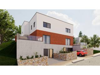 Casa a America 47. Casa de nueva contruccion en can parellada