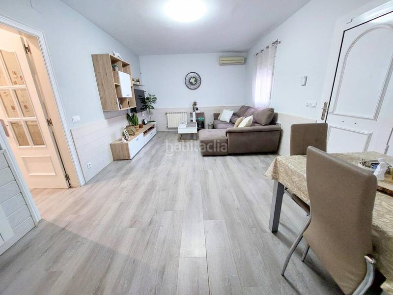 Foto 4000a5cd-6807-414c-bb75-effec6ab4f47. Chalet torre reformada , en una sola planta, muy funcional en Abrera