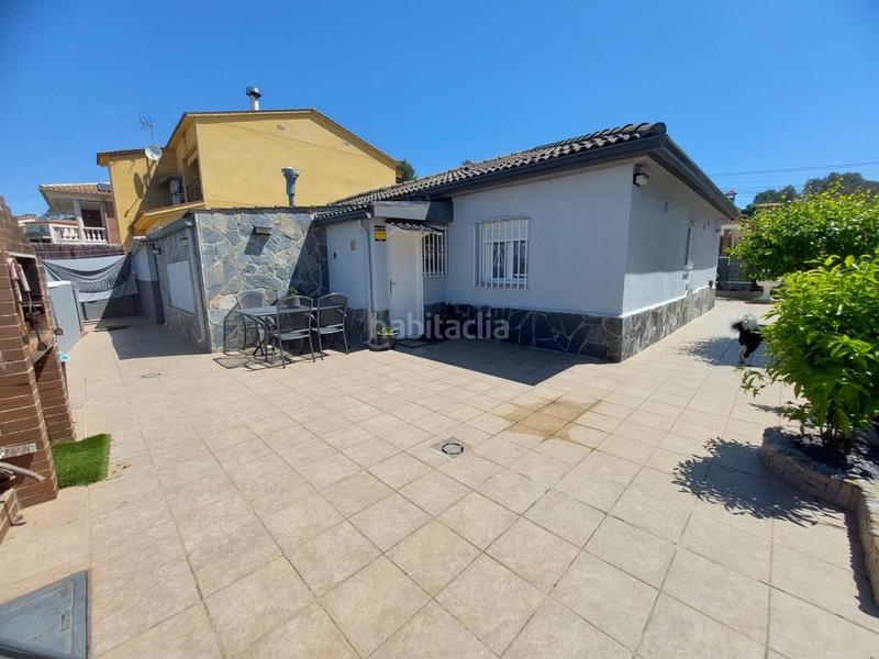Foto 51b31e82-4d4a-4ca1-845d-f657f08a0014. Chalet torre reformada , en una sola planta, muy funcional en Abrera