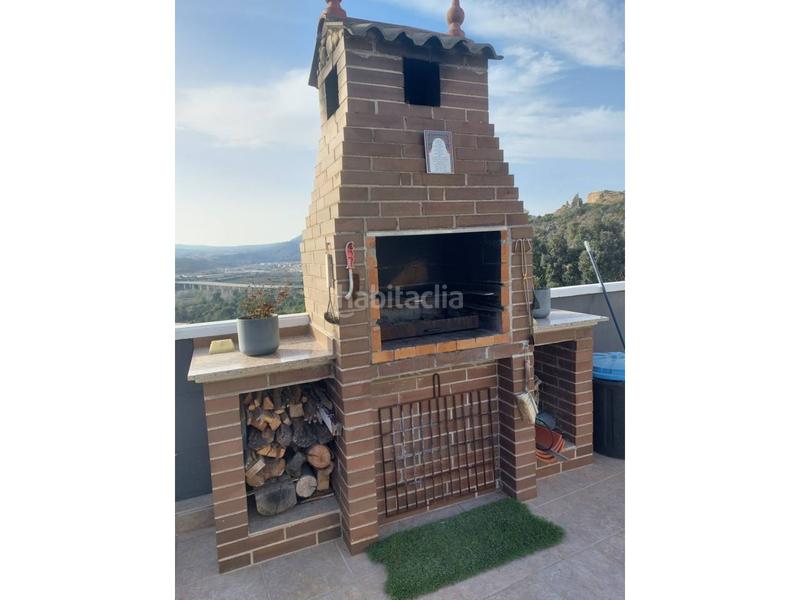Foto 6360f087-1697-4bdd-bf7a-a0bca6157690. Chalet torre reformada , en una sola planta, muy funcional en Abrera