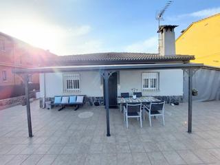 Xalet a Abrera. Torre reformada en abrera,  para entrar a vivir