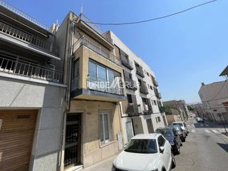 Alquiler Piso  Calle sant sebastià. Magnfico piso de 3 habitaciones con terraza en siglo xx