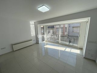 Lloguer Pis  Calle sant sebastià. Magnfico piso de 3 habitaciones con terraza en siglo xx