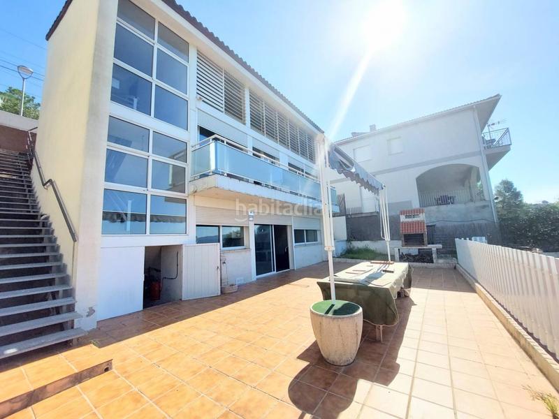 Foto e877228b-ab87-40f4-bc18-1a44a31c47a0. Chalet torre con piscina, entrega inmediata en Abrera