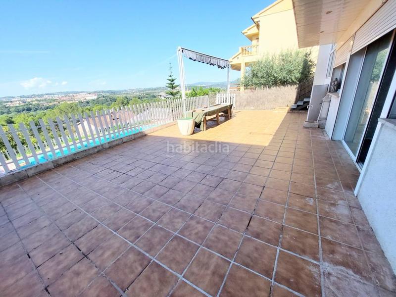 Foto 3b2c6de5-23f0-4a4d-bc99-701f2689b691. Chalet torre con piscina, grandes vistas despejadas a montserrat. en Abrera