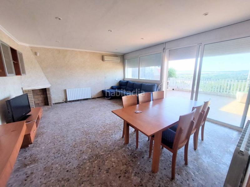 Foto 5da39048-b31e-499a-8c34-645d3ed02dea. Xalet amb calefacció piscina a Abrera