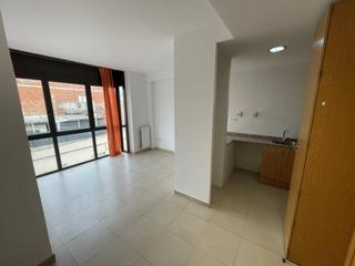Alquiler Piso  Historiador cardús. Piso de 2 habitaciones con parking y trastero en sant pere nord