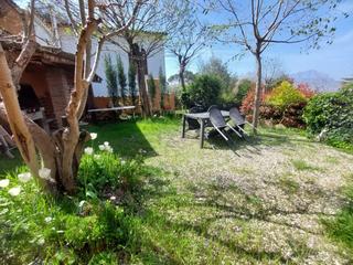 Chalet in Vacarisses. Torre en planta en el pueblo , muy acogedora