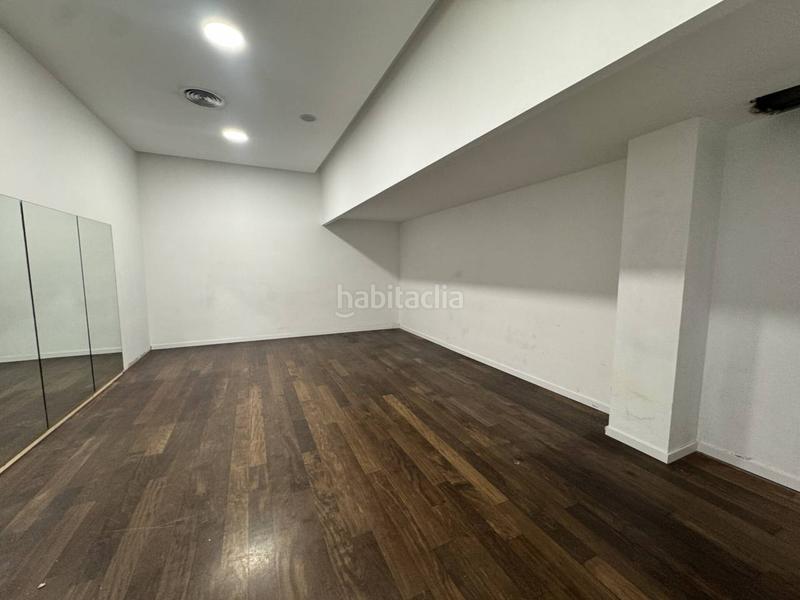 Foto 2ab68ea7-bbb0-4c78-9c58-68e6548f2db5. Alquiler local comercial local en ventaalquiler en Martorell