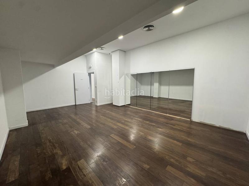 Foto 3d10e9c1-9f95-4dbd-aa07-325955c9a87c. Alquiler local comercial local en ventaalquiler en Martorell